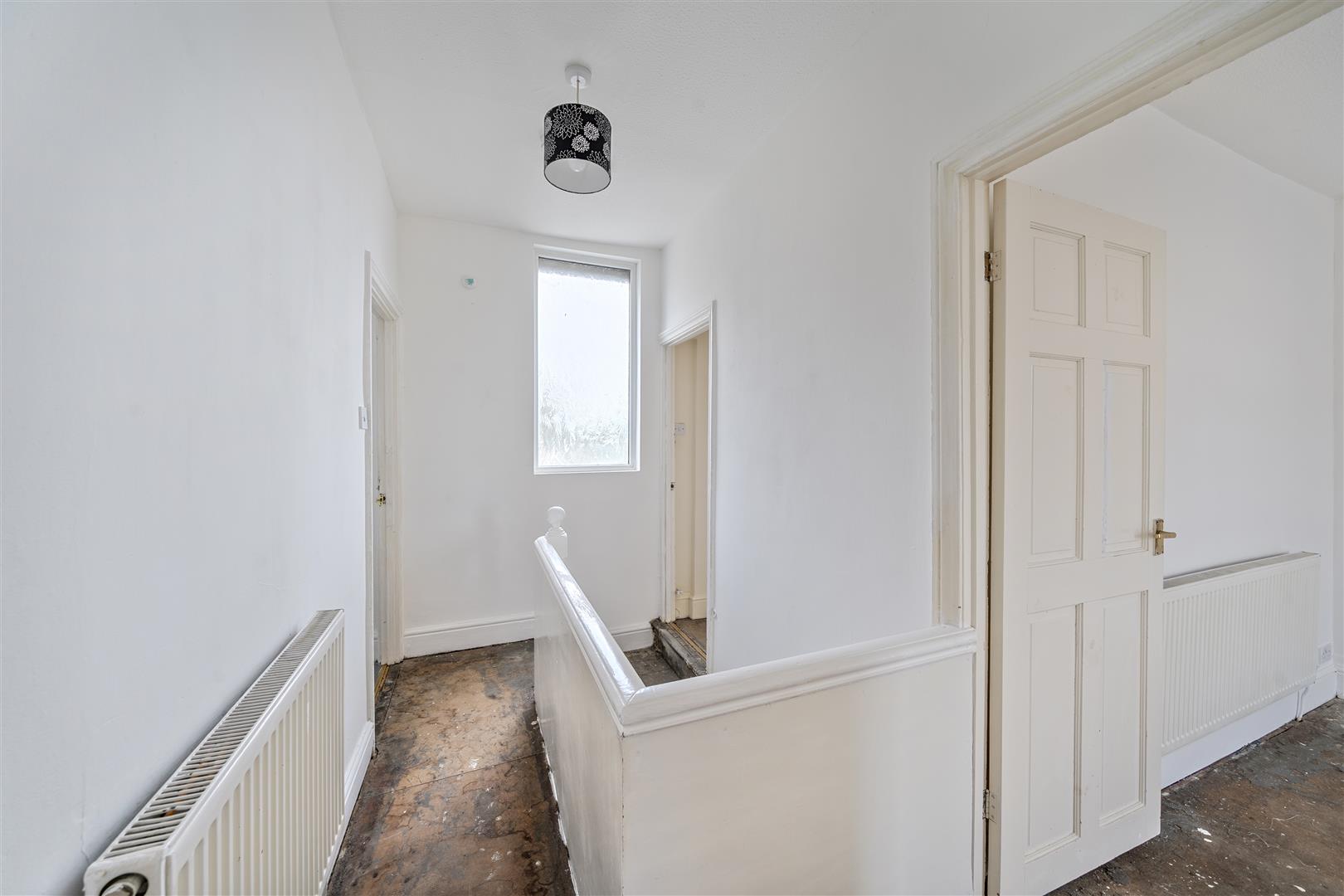 Britannia Road, Plasmarl, Swansea, SA6 8LH